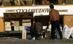 Magyarország, Budapest VIII., Kerepesi út, KGST piac a Keleti pályaudvar közelében., 1989, Urbán Tamás, színes, Budapest, lengyel piac, rendszerváltás, Fortepan #125797