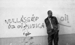 Magyarország, 1987, Urbán Tamás, felirat, falfirka, skinhead, Fortepan #125893