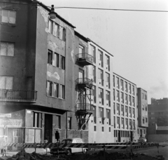 Magyarország, Budapest II., Fazekas utca a Vitéz utca sarkáról a Csalogány utca felé nézve., 1969, Bauer Sándor, Budapest, Fortepan #126387