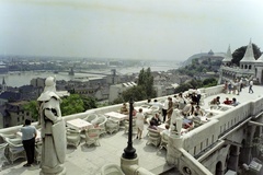 Magyarország, budai Vár,Halászbástya, Budapest I., kilátás a Széchenyi Lánchíd és a Gellért-hegy felé., 1973, Bauer Sándor, Budapest, látkép, Fortepan #126544