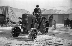 1954, Bauer Sándor, traktor, H.S.C.S.-márka, Fortepan #127689