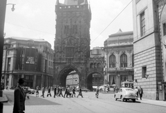 Czech Republik, Prague, Lőportorony., 1958, Gyöngyi, Czechoslovakia, Secession, political decoration, tower, public building, gothic, automobile, M20 Pobieda, gate tower, City gate, Neoclassical architecture, Art Nouveau architecture, Antonín Balšánek-design, Osvald Polívka-design, Josef Mocker-design, Matěj Rejsek-design, Karl Jaray-design, Rudolf Hildebrand-design, Ernst Gotthilf-design, Alexander Neumann-design, Josef Sakař-design, Fortepan #12791