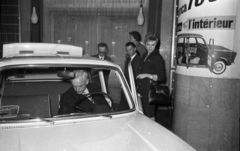 Hungary, Budapest XI., Szent Gellért tér, a Gellért Szálló étterme a Kelenhegyi út felőli oldalon. Simca 1000 típusú személygépkocsi bemutatója., 1962, Bauer Sándor, Simca-brand, Budapest, Fortepan #128004