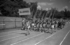 Magyarország, Népliget, Budapest X., Építők pálya., 1956, Bauer Sándor, sport, felvonulás, háztartási bolt, Budapest, Fortepan #128255