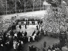 Magyarország, Budapest VIII., Fiumei úti Nemzeti Sírkert (Kerepesi temető), Rajk László, Pálffy György, Szőnyi Tibor és Szalai András újratemetése 1956. október 6-án., 1956, Bauer Sándor, Budapest, tömeg, koporsó, temetés, Fortepan #128515