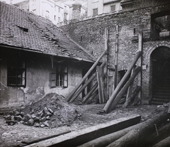 Magyarország, Budapest I., a Logodi utca 68/a számú ház udvara a hegyoldal megcsúszása után., 1936, Fortepan/Album015, Budapest, Fortepan #128816