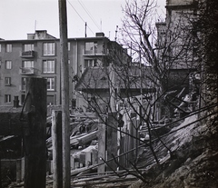 Magyarország, Budapest I., Logodi utcai támfal építése a hegyoldal megcsúszása után, balra az Attila út 133. (akkor 95-99.), jobbra a Logodi utca 72. számú ház., 1936, Fortepan/Album015, Budapest, Fortepan #128821