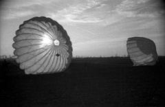 1958, Gali, ejtőernyő, Fortepan #128894