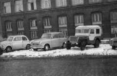 Magyarország, Budapest VIII., Kerepesi út 17., Országos (később Taurus) Gumiipari Vállalat., 1971, Gali, Trabant 601, rendszám, Fiat 500, Willys Jeep, Budapest, Fortepan #128944