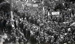 Románia,Erdély, Sepsiszentgyörgy, Szabadság tér, a felvétel a magyar csapatok bevonulása idején, 1940. szeptember 12-én készült., 1940, Hajdu Fedő Károly, transzparens, Rába 38M Botond, motorkerékpár, Fortepan #129077