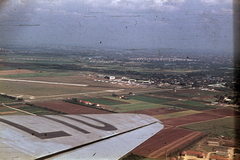 Románia, Bukarest, légifotó a Băneasa-Aurel Vlaicu repülőtérről., 1960, Heinzely Béla, színes, légi felvétel, repülőgép, repülőtér, Fortepan #129178