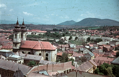 Magyarország, Eger, kilátás a Vár felé a Líceum teraszáról, balra a Minorita templom a Dobó István (Kossuth) téren., 1955, Heinzely Béla, színes, látkép, Fortepan #129195