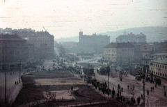 Magyarország, Budapest I.,Budapest II., Széna tér a Vérmező út és a Széll Kálmán (Moszkva) tér felé nézve., 1956, Heinzely Béla, színes, forradalom, Budapest, Fortepan #129217