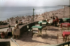 Románia, Eforie, Eforie-Nord, a tengerpart a Hotel Belona teraszáról nézve., 1960, Heinzely Béla, színes, Fortepan #129218