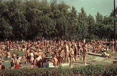 Magyarország, Margitsziget, Budapest, Palatinus Strandfürdő., 1955, Horváth Miklós dr, színes, tömeg, Fortepan #129416