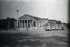 Magyarország, Budapest XIV., Hősök tere, Műcsarnok., 1945, Horváth Miklós dr, villamos, Budapest, lámpaoszlop, Fortepan #129441