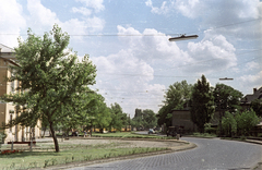 Magyarország, Budapest XIII., Váci út az Újpesti vasúti híd felől nézve. Balra a Bagolyvár (az újpesti lóvasút első indóháza)., 1963, Horváth Miklós dr, Budapest, Fortepan #129522