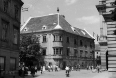 Hungary, Sopron, Fő (Beloiannisz) tér a Szent György utca felől nézve, szemben a Storno-ház, jobbra a Városháza sarka látszik., 1962, Hunyady József, Fortepan #129586