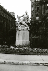 Magyarország, Budapest V., Szabadság tér, Irredenta szoborcsoport »Nyugat« (Sidló Ferenc, 1921.)., 1938, Kelecsényi Kristóf, irredenta emlékmű, Budapest, Fortepan #129782