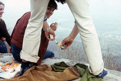 Hungary, Pilis Mountains, a felvétel a Vöröskő-sziklánál készült., 1975, Kovacsik Tamás, colorful, cigarette, Sopianae-brand, Fortepan #129852