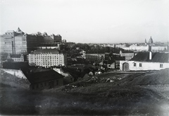 Hungary, Tabán, Budapest I., balra a Bethlen-udvar és a Királyi Palota (később Budavári Palota), jobbra a távolban a Bazilika., 1930, Ladinek Viktor, Budapest, Fortepan #129951