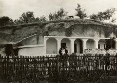 Hungary, Noszvaj, barlanglakás., 1935, Nagy Károly, cave-dwelling, Fortepan #130112