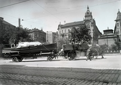 Hungary, Budapest II., Bem József (Pálffy) tér, katonai, kétcsavaros vontató motoroshajó szállítása., 1932, Jánossy Virág, Háberl Aladár, Budapest, Fortepan #130285