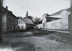 Szlovákia, Körmöcbánya, ulica P. Križku (Fa-sor), szemben a Szent Katalin-templom., 1925, Jánossy Virág, Háberl Aladár, Csehszlovákia, Fortepan #130306