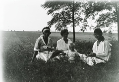 1915, Jánossy Virág, Háberl Aladár, women, white dress, kid, Fortepan #130372