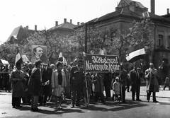 Magyarország, Budapest XIV., Stefánia (Népstadion) út, jobbra a Népstadion köz (Rövid utca) torkolata., 1961, Szilágyi Marianna, Budapest, Fortepan #130422