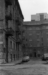 Hungary, Budapest VIII., Práter utca, jobbra a Molnár Ferenc tér, szemben balra a Lósy Imre utca, háttérben a Tömő utca 40-46. szám alatti toronyház., 1973, Vizsnyiczai Erzsébet, Budapest, Fortepan #130530