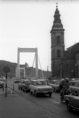 Hungary, Budapest V., Erzsébet híd a Szabad sajtó út felől nézve, jobbra a Belvárosi templom., 1975, Vizsnyiczai Erzsébet, Wartburg-brand, Budapest, Fortepan #130654