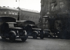 Hungary, Budapest VI., az Andrássy út az Oktogonnál., 1942, Marics Zoltán, traffic, commercial vehicle, street view, second World War, ad pillar, automobile, Budapest, Fortepan #131206