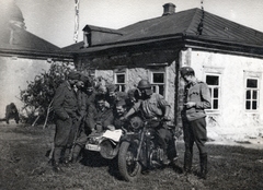 1942, Marics Zoltán, BMW-brand, second World War, motorcycle with sidecar, Fortepan #131261