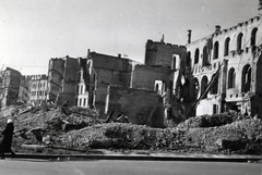 Ukrajna, Kijev, a Hrescsatik sugárút felrobbantott épületei a Függetlenség terénél (Majdan Nezalezsnosztyi, ekkor Kalinyin tér), szemben a Grand Hotel romjai., 1943, Marics Zoltán, második világháború, épületkár, Fortepan #131343