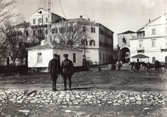 Albánia, Durrës, Vilmos albán fejedelem (eredetileg Wilhelm Friedrich Heinrich zu Wied herceg) konak-ja (fejedelmi palota), jobbra a Kikötői parancsnokság., 1916, Palotai Klára, első világháború, Fortepan #131605