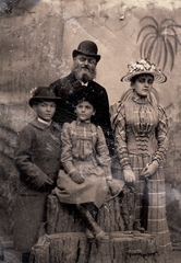 1900, Palotai Klára, hat, family, tableau, beard, Fortepan #131794