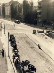 Magyarország, Budapest XII., Tartsay Vilmos (Menkina János) utca, szemben a Kiss János altábornagy (Fery Oszkár) utca, balra a Nagy Jenő (Borhy Sándor) utca., 1940, Szepesfalvy Gábor, lovaskocsi, Budapest, Fortepan #131859