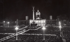 Magyarország, Budapest XIV., Hősök tere, Eucharisztikus Világkongresszus., 1938, Új Ember hetilap, díszkivilágítás, Budapest, Fortepan #131884