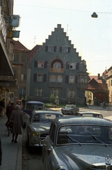 Németország, Donaueschingen, Karlstrasse, balra a Zeppelinstrasse torkolata., 1960, Jánossy Virág, Háberl Aladár, színes, Fortepan #132048