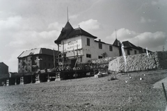 Magyarország, Budapest III., Árpád fejedelem útja 50., Asboth hajóépítő telep, az AT 50/2 légcsavaros hajó építés közben a sólyán. Leltári jelzet: MMKM TFGY 2017.5.117, 1946, Magyar Műszaki és Közlekedési Múzeum / Történeti Fényképek Gyűjteménye / Asboth Oszkár gyűjteménye, hajógyártás, sólya, Budapest, Fortepan #132175