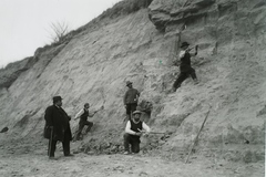 Hungary, Balatonkenese,Balatonakarattya, a települések közötti támfal megerősítési munkálatai. Leltári jelzet: MMKM TFGY 2017.6.36, 1914, Magyar Műszaki és Közlekedési Múzeum / Történeti Fényképek Gyűjteménye, Fortepan #132219