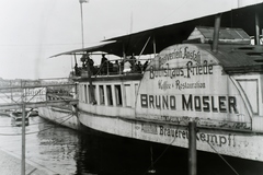 Németország, Frankfurt am Main, a Bootshaus Friede étteremhajó a Rajnán. Leltári jelzet: MMKM TFGY 2017.7.12, 1930, Magyar Műszaki és Közlekedési Múzeum / Történeti Fényképek Gyűjteménye / Nickl Béla gyűjteménye, Fortepan #132238