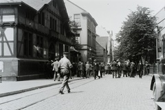 Germany, Duisburg, Ruhrort-i kikötő, Dammstrasse, balra a Schifferbörse. Leltári jelzet: MMKM TFGY 2017.7.39, 1930, Magyar Műszaki és Közlekedési Múzeum / Történeti Fényképek Gyűjteménye / Nickl Béla gyűjteménye, public building, Karl Hinckeldeyn-design, Fortepan #132252