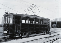 Magyarország, Budapest XI., Fehérvári út (Fő utca), Budafok Forgalmi telep. A törökbálinti vonalon közlekedő »BHÉV M V típusú, M 2038 pályaszámú, BBVV eredetű (ex BBVV 38) villamos motorkocsija. Gyártás: Gép- és Vasútfelszerelési Gyár, Kistarcsa, 1914.« Leltári jelzet: 32529, 1927, Magyar Műszaki és Közlekedési Múzeum / Archívum / Negatívtár / BHÉV gyűjteménye, kocsiszín, Budapest, BHÉV-szervezet, BBVV-szervezet, BHÉV M V, Fortepan #132396