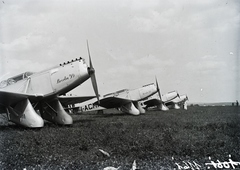 Hungary, Mátyásföld Airport, Budapest XVI., az 1935. június 9-10-i, az osztrák Aero Szövetség által rendezett pünkösdi körrepülés olasz résztvevői Breda 39 típusú repülőgéppel. Leltári jelzet: 1161, 1935, Magyar Műszaki és Közlekedési Múzeum / Archívum / Negatívtár / Magyar Nemzeti Múzeum Történeti Képcsarnok gyűjteménye, airplane, Italian brand, airport, Breda-brand, Budapest, Fortepan #132564