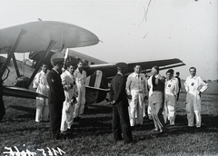 Hungary, Mátyásföld Airport, Budapest XVI., az 1935 június 9-10-i, az osztrák Aero Szövetségében megrendezett pünkösdi körrepülés olasz résztvevői Fiat CR 32 vadászrepülőgéppel. Leltári jelzet: 1165, 1935, Magyar Műszaki és Közlekedési Múzeum / Archívum / Negatívtár / Magyar Nemzeti Múzeum Történeti Képcsarnok gyűjteménye, Fiat-brand, Junkers-brand, Budapest, Fortepan #132568