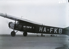 Magyarország, Mátyásföldi repülőtér, Budapest XVI., a Malért holland gyártmányú Fokker F VII forgalmi repülőgépe 420 LE Jupiter motorral. 1929-1935 között volt használatban. Leltári jelzet: 1216, 1934, Magyar Műszaki és Közlekedési Múzeum / Archívum / Negatívtár / Magyar Nemzeti Múzeum Történeti Képcsarnok gyűjteménye, Budapest, Fortepan #132614