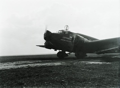 Hungary, Mátyásföld Airport, Budapest XVI., a Hermann Göringet adriai nyaralására szállító Junkers Ju-52 "Manfred von Richthofen" repülőgép. Leltári jelzet: 1327, 1935, Magyar Műszaki és Közlekedési Múzeum / Archívum / Negatívtár / Magyar Nemzeti Múzeum Történeti Képcsarnok gyűjteménye, airplane, Junkers-brand, Budapest, Fortepan #132639