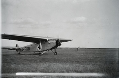 Magyarország, Mátyásföldi repülőtér, Budapest XVI., holland gyártmányú Fokker F VII repülőgép 410 LE motorral. Leltári jelzet: 1329, 1935, Magyar Műszaki és Közlekedési Múzeum / Archívum / Negatívtár / Magyar Nemzeti Múzeum Történeti Képcsarnok gyűjteménye, repülőgép, repülőtér, Fokker-márka, holland gyártmány, Fokker F.VII, Budapest, Fortepan #132641